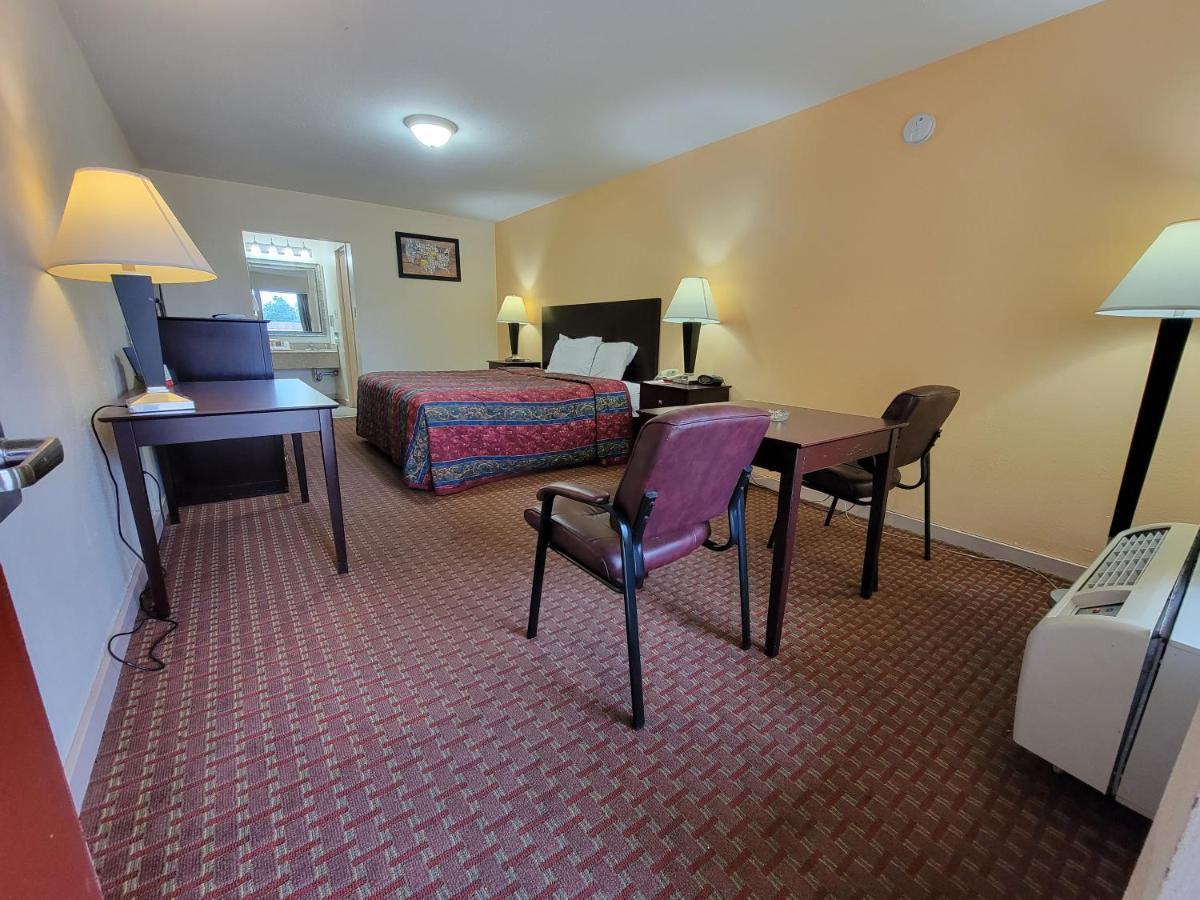 Twin Star Lodge Biloxi Bagian luar foto