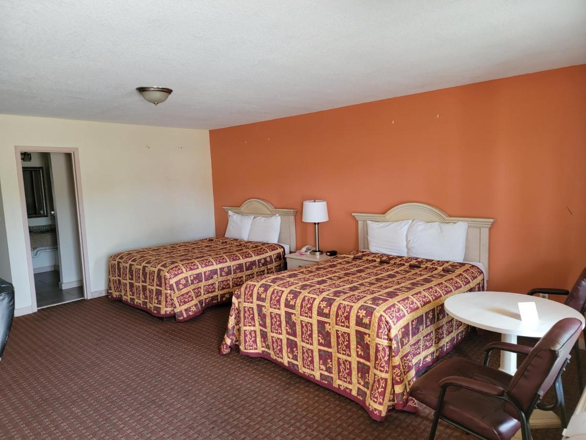 Twin Star Lodge Biloxi Bagian luar foto