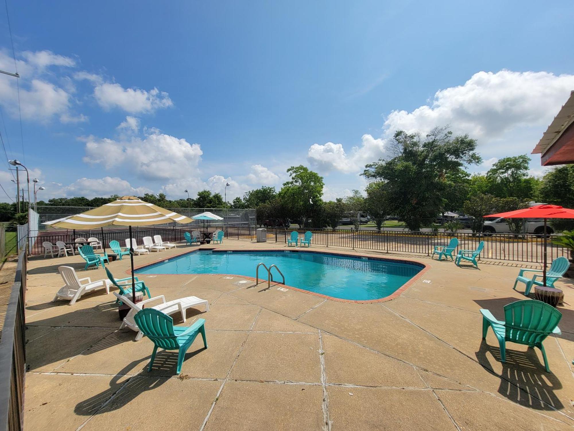 Twin Star Lodge Biloxi Bagian luar foto