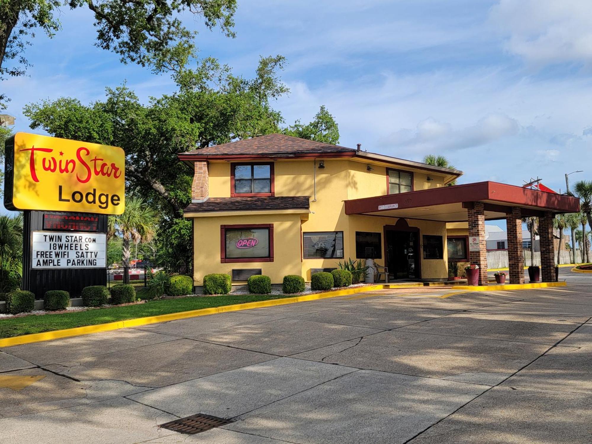 Twin Star Lodge Biloxi Bagian luar foto