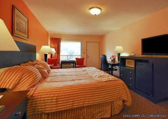 Twin Star Lodge Biloxi Bagian luar foto
