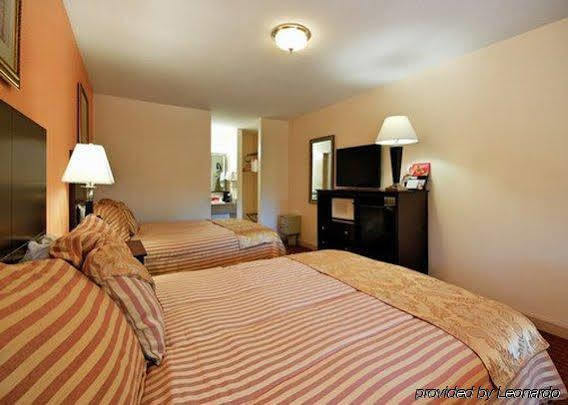 Twin Star Lodge Biloxi Bagian luar foto