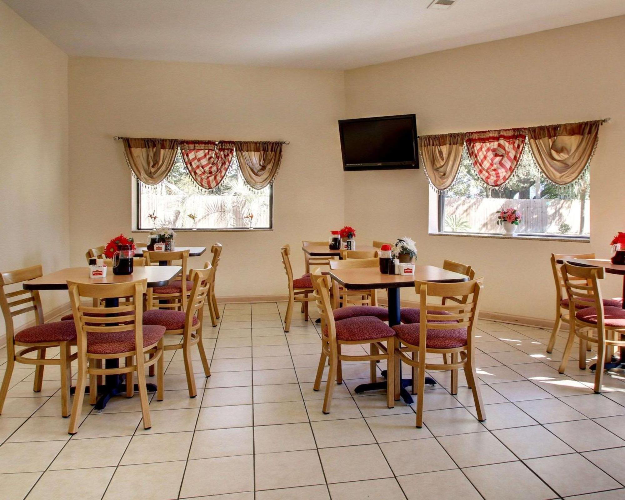 Twin Star Lodge Biloxi Bagian luar foto