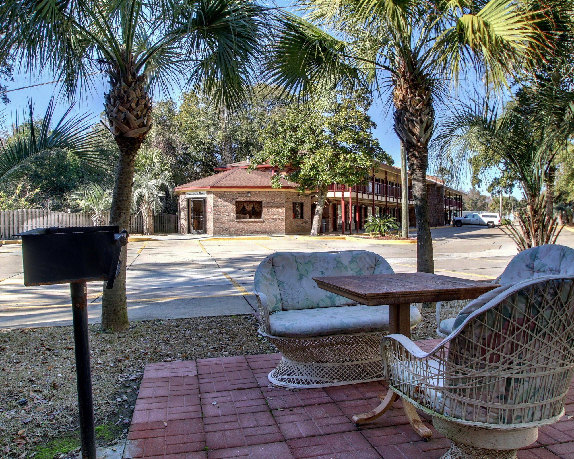 Twin Star Lodge Biloxi Bagian luar foto